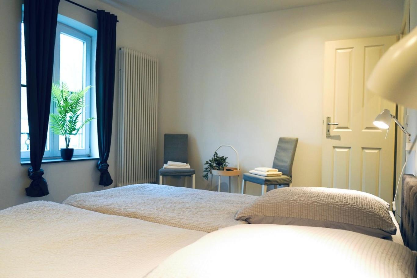 Haus Im Gruenen Fuer 6 Personen-3 Schlafzimmer- 3 Baedern -Waschmaschine-Grosse Terrasse- Vollausgestattete Kueche Wolfsburg Exteriör bild