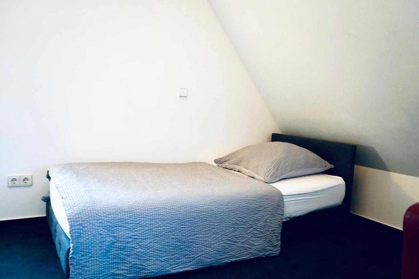 Haus Im Gruenen Fuer 6 Personen-3 Schlafzimmer- 3 Baedern -Waschmaschine-Grosse Terrasse- Vollausgestattete Kueche Wolfsburg Exteriör bild